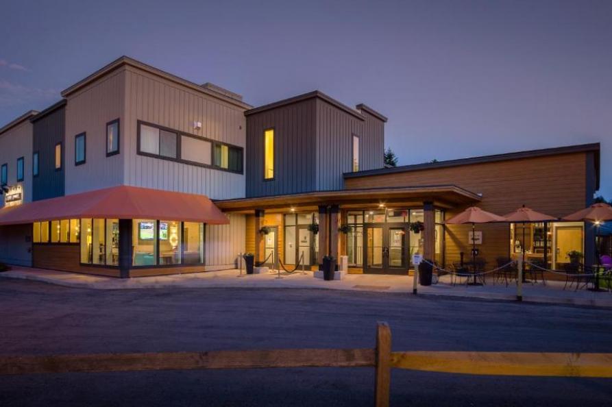 Sun & Ski Inn And Suites