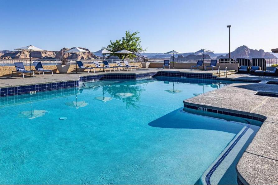 Lake Powell Resort